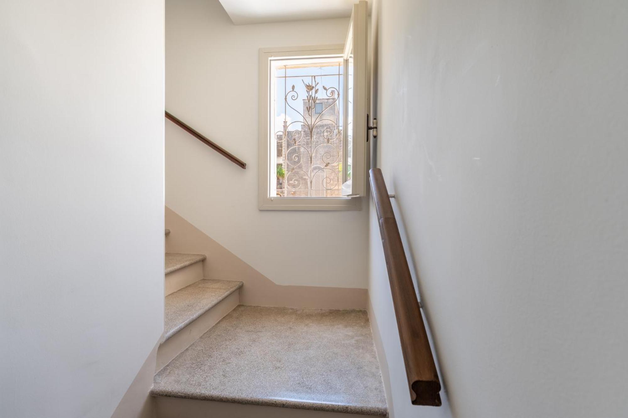 Donna Zaira Rooms&Suites Maglie Bagian luar foto