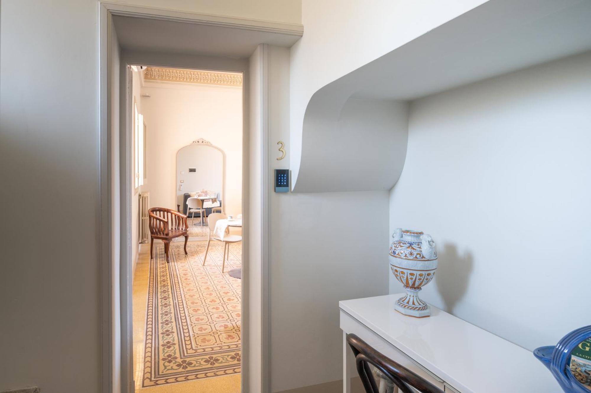 Donna Zaira Rooms&Suites Maglie Bagian luar foto