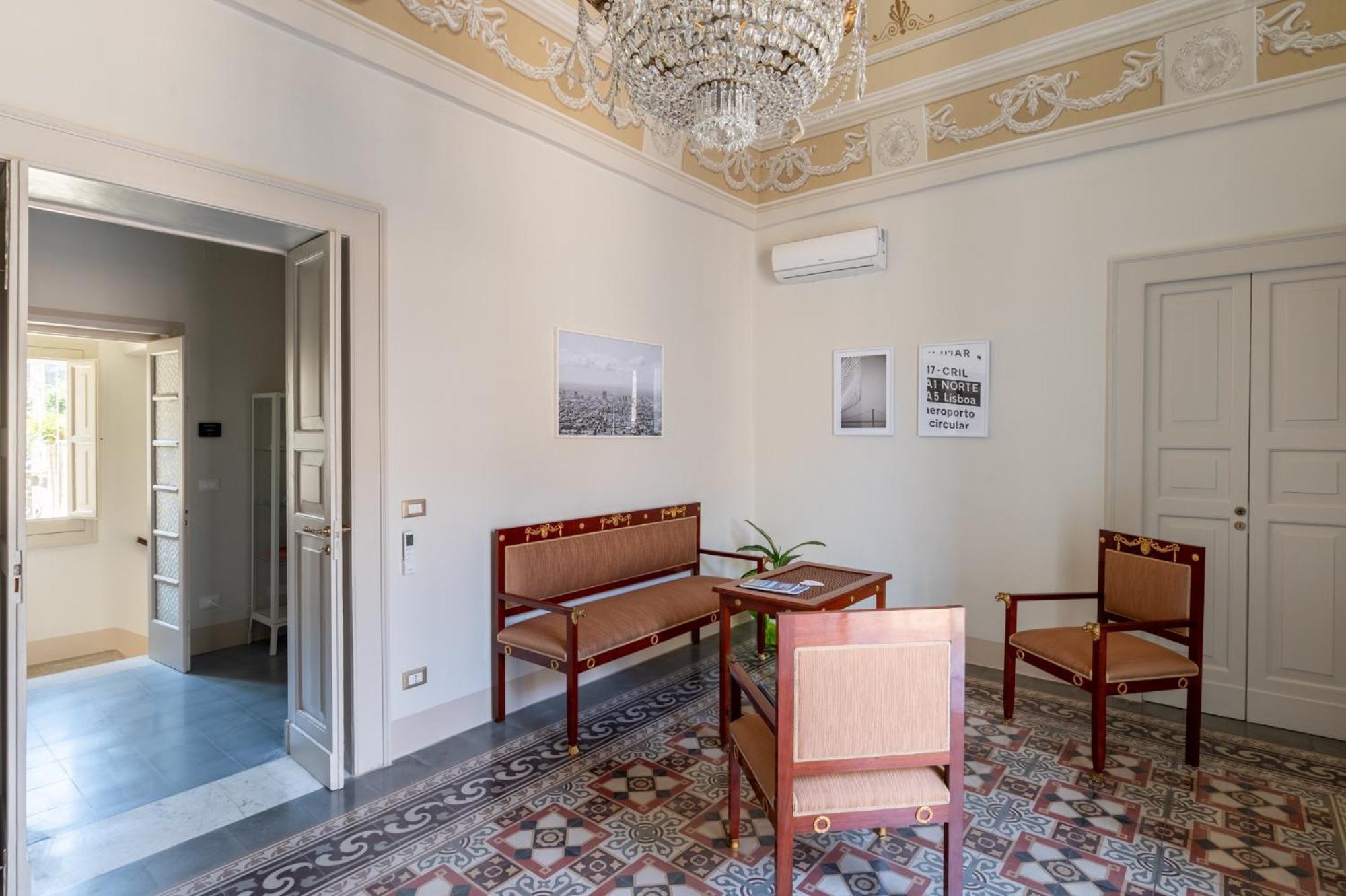 Donna Zaira Rooms&Suites Maglie Bagian luar foto